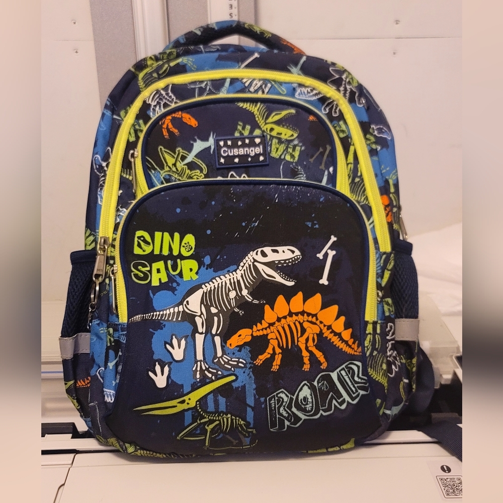 Kids Backpack for Kids Preschool Elementary Kindergarten School Bag 15.6″ Multi